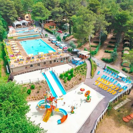 Le Pianacce Camping Village กัสตาลเญโต การ์ดุชชี ภายนอก รูปภาพ