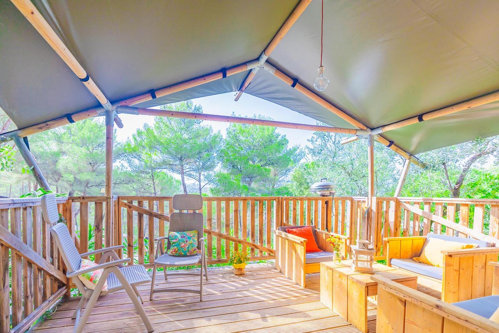 Le Pianacce Camping Village กัสตาลเญโต การ์ดุชชี ภายนอก รูปภาพ