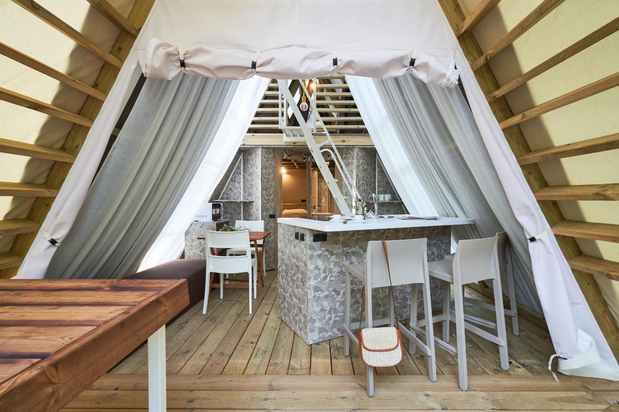 Le Pianacce Camping Village กัสตาลเญโต การ์ดุชชี ภายนอก รูปภาพ